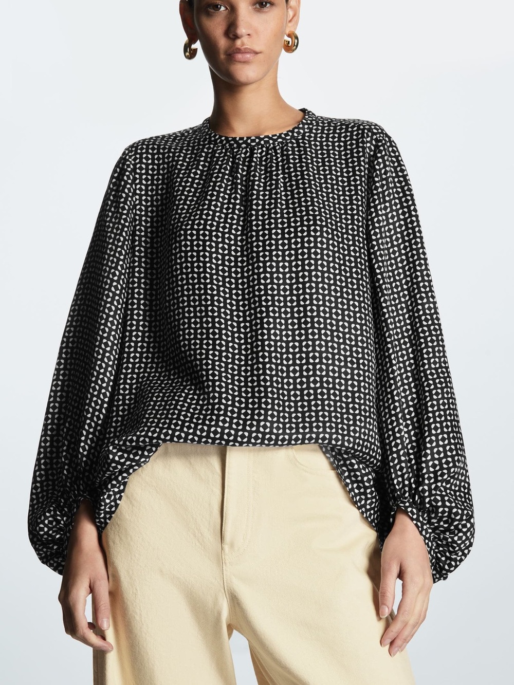 COS Voluminous Graphic-Print Blouse Black Geometric Balloon Sleeve Size 2
